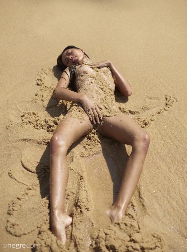 Hiromi nude beach #34