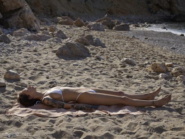 Inga minik beyaz bikini #4