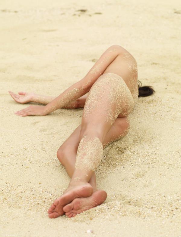 Lysa nude thai beach #3