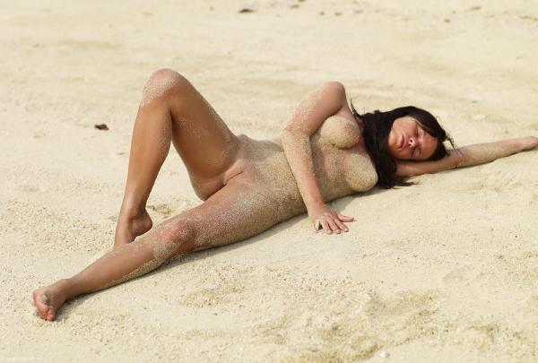 Lysa 裸体泰国海滩 #32