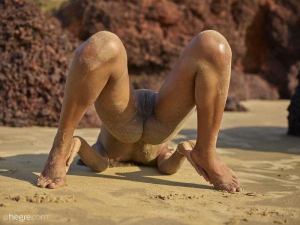 Nuna naaktstrand in India #13